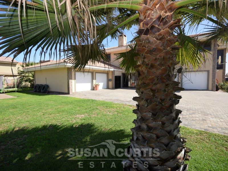 Modern Fully furnished family house near the sea - Photo 1
