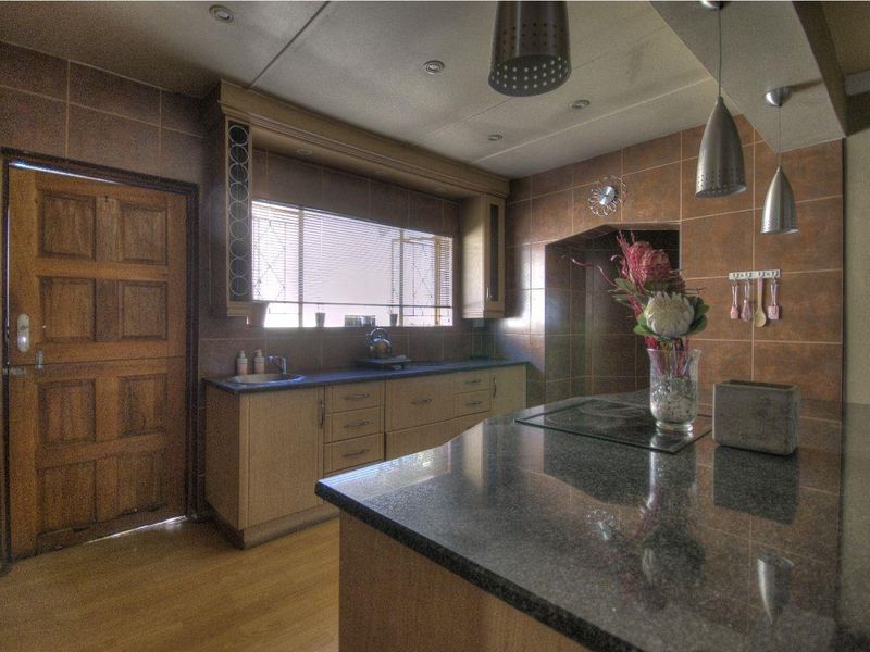 Outright bargain- HURRY! - Photo 7