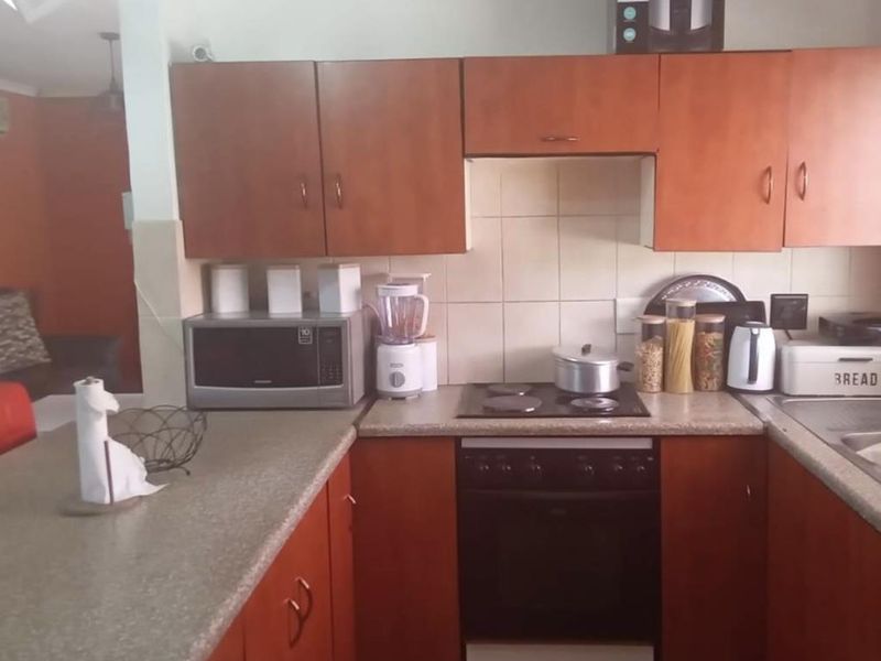 Pristine property for sale. - Photo 10
