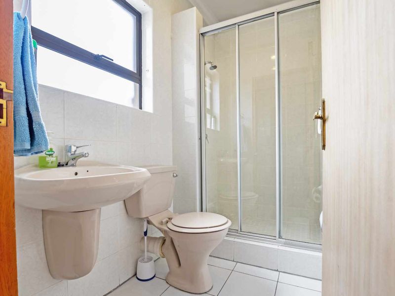 FULLY FURNISHED HOME IN DAINFERN - Photo 10