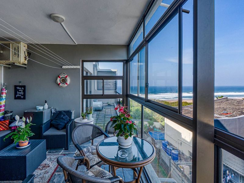 Sea Views and secure - Photo 1
