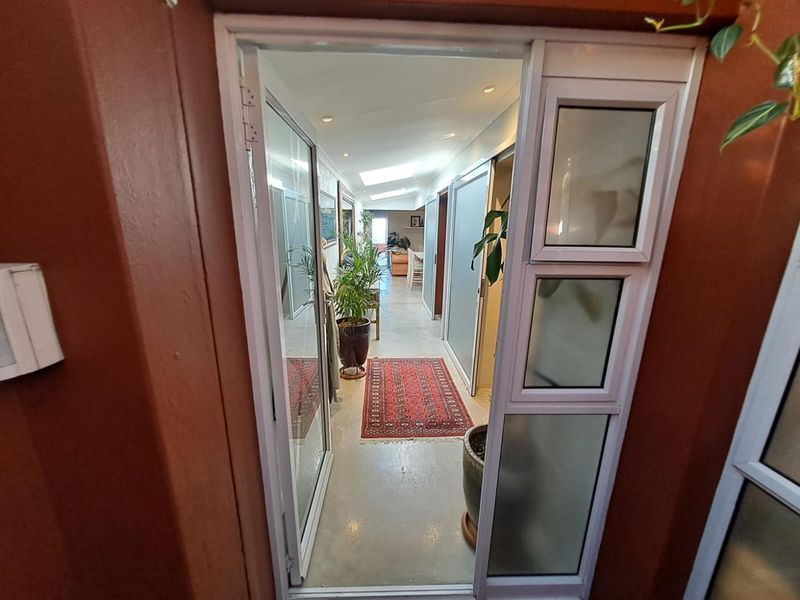 Panoramic City Views | Stylishly Renovated Home with Incredible 70m2 Bonus Storage - Photo 6