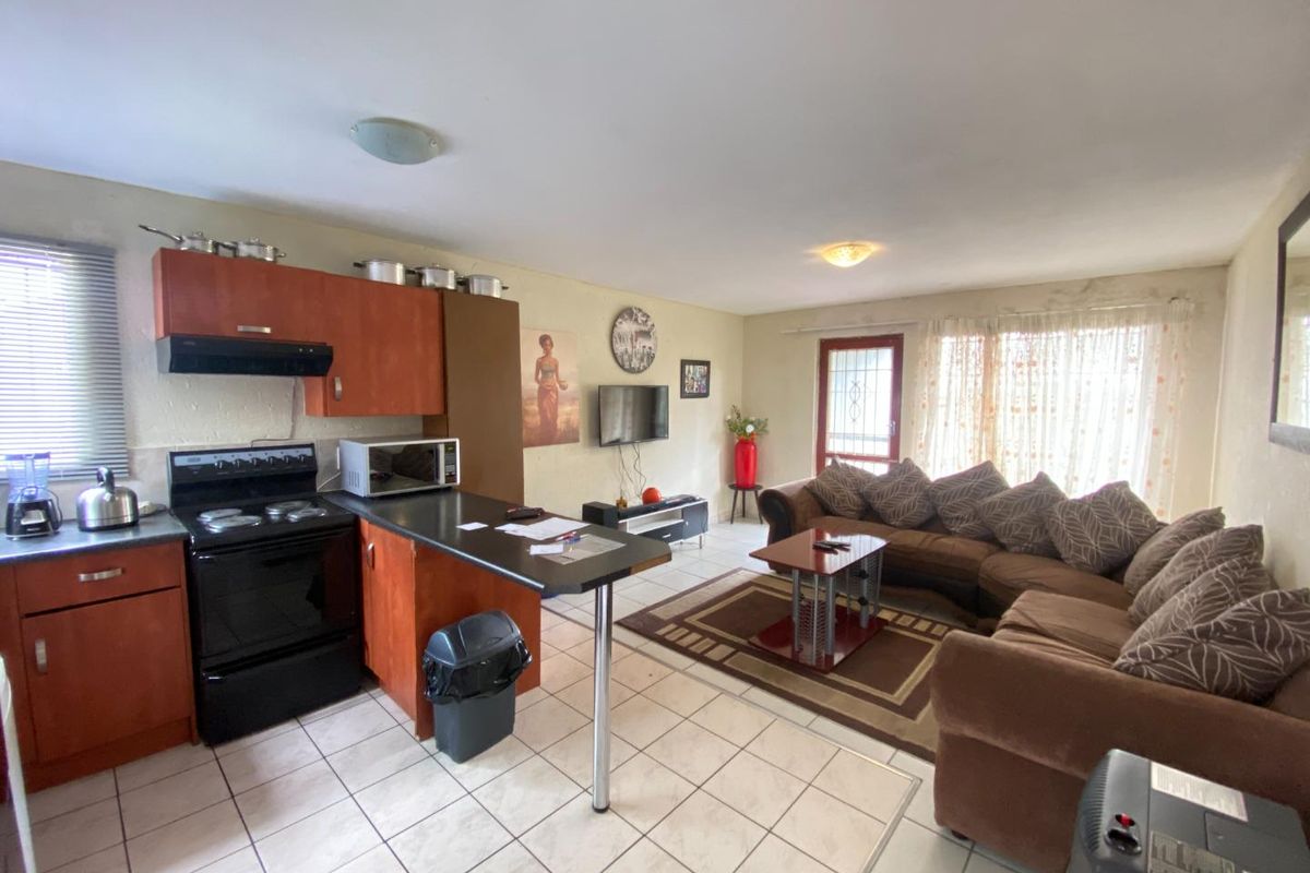 Ground Floor Unit - Photo 5