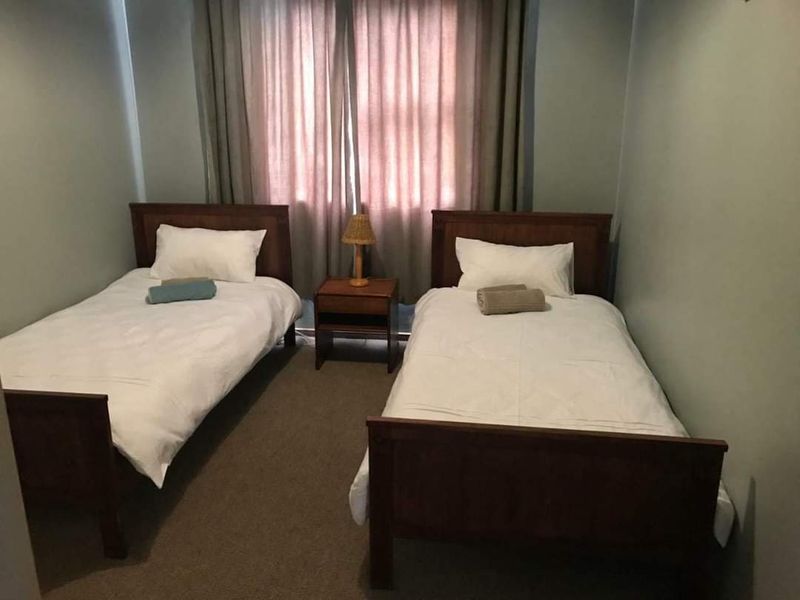 Beautiful 4Bedroom Townhouse For Sale - Photo 8