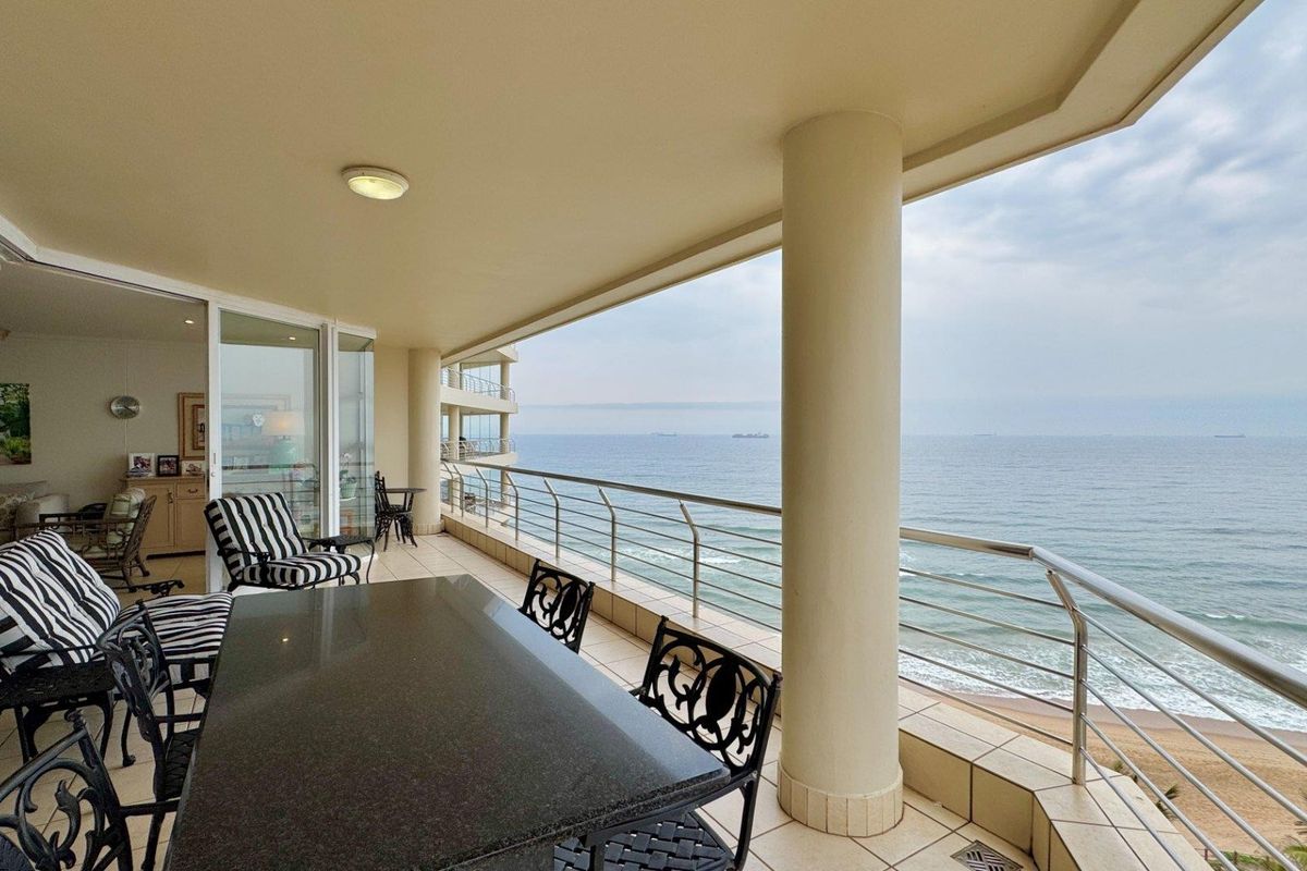 Exclusive Coastal Luxury - Photo 4