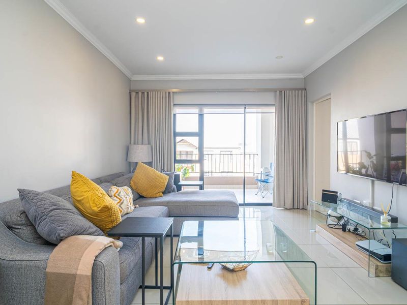 Modern Move-In Ready 3 Bedroom Apartment in The Falls Lifestyle Estate - Photo 3