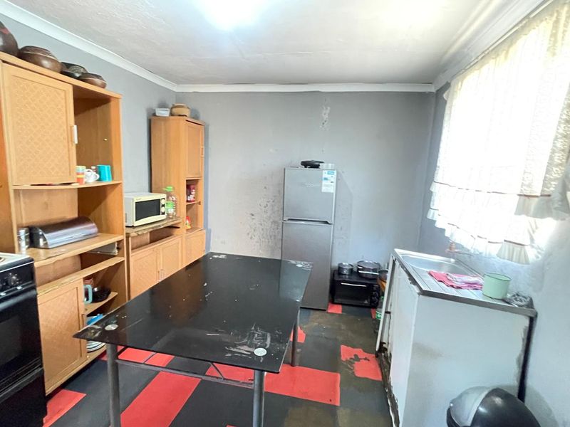 A HOME THAT CAN BE YOUR HOME!!!! - Photo 8