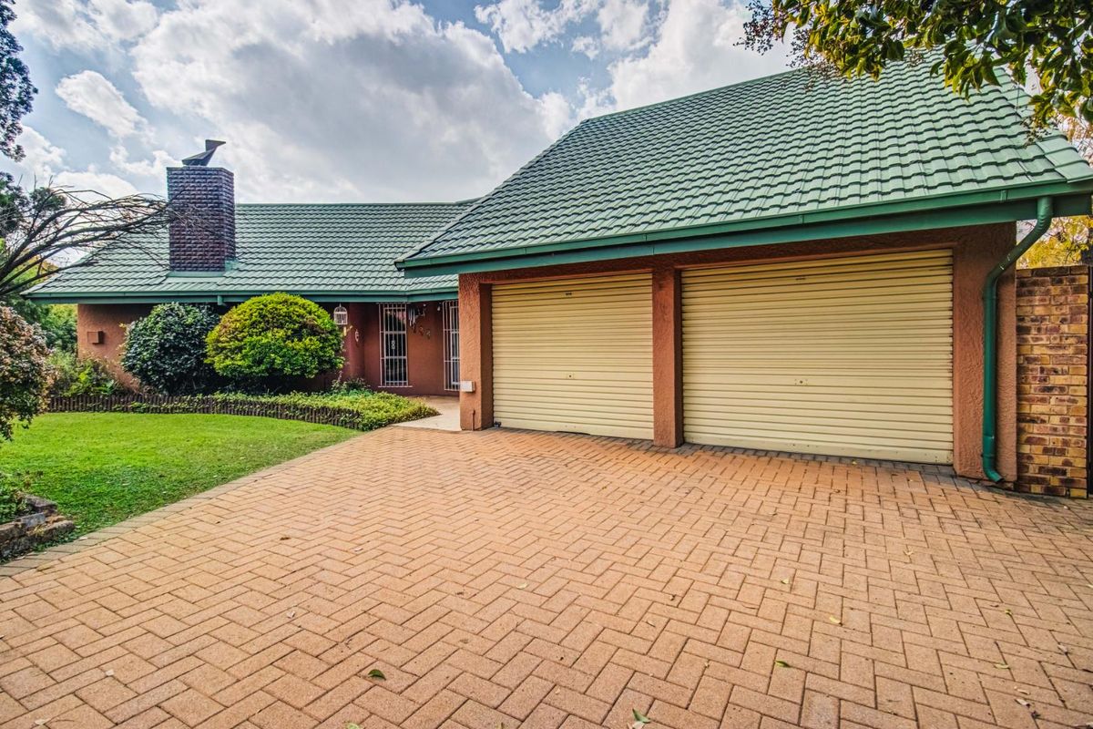 Corner Comfort Meets Family Living in the Heart of Atlasville! - Photo 2