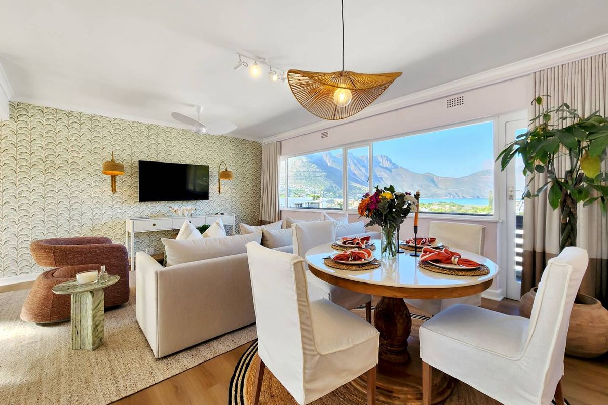 Fully Furnished Designer Apartment in the Heart of Hout Bay - Photo 4