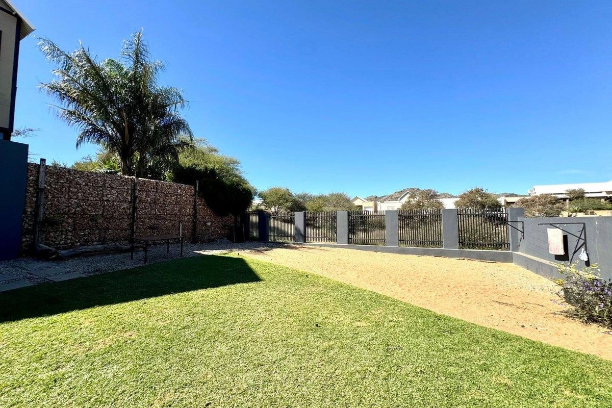 4 Bedroom House TO Let in Elisenheim - Photo 2