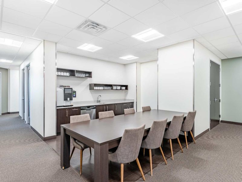 Serviced office space for 10 persons in Regus Bryanston Wedgefield - Photo 7