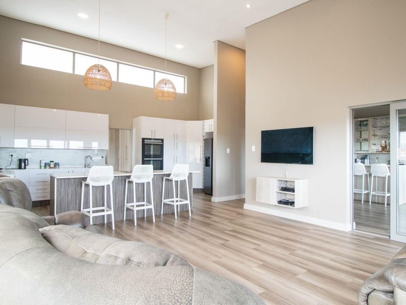 MONTE CHRISTO: WHAT A HOME & LIFESTYLE ON OFFER - Photo 9