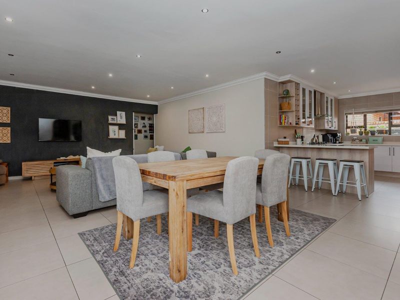 3 Bedroom House for Sale in New Redruth - Photo 3