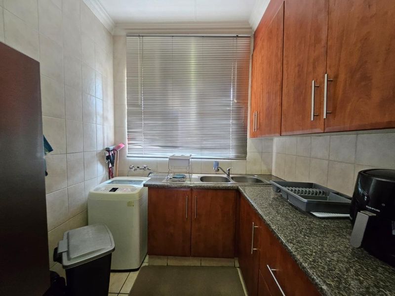 House For Sale in New Redruth, Alberton - Photo 4