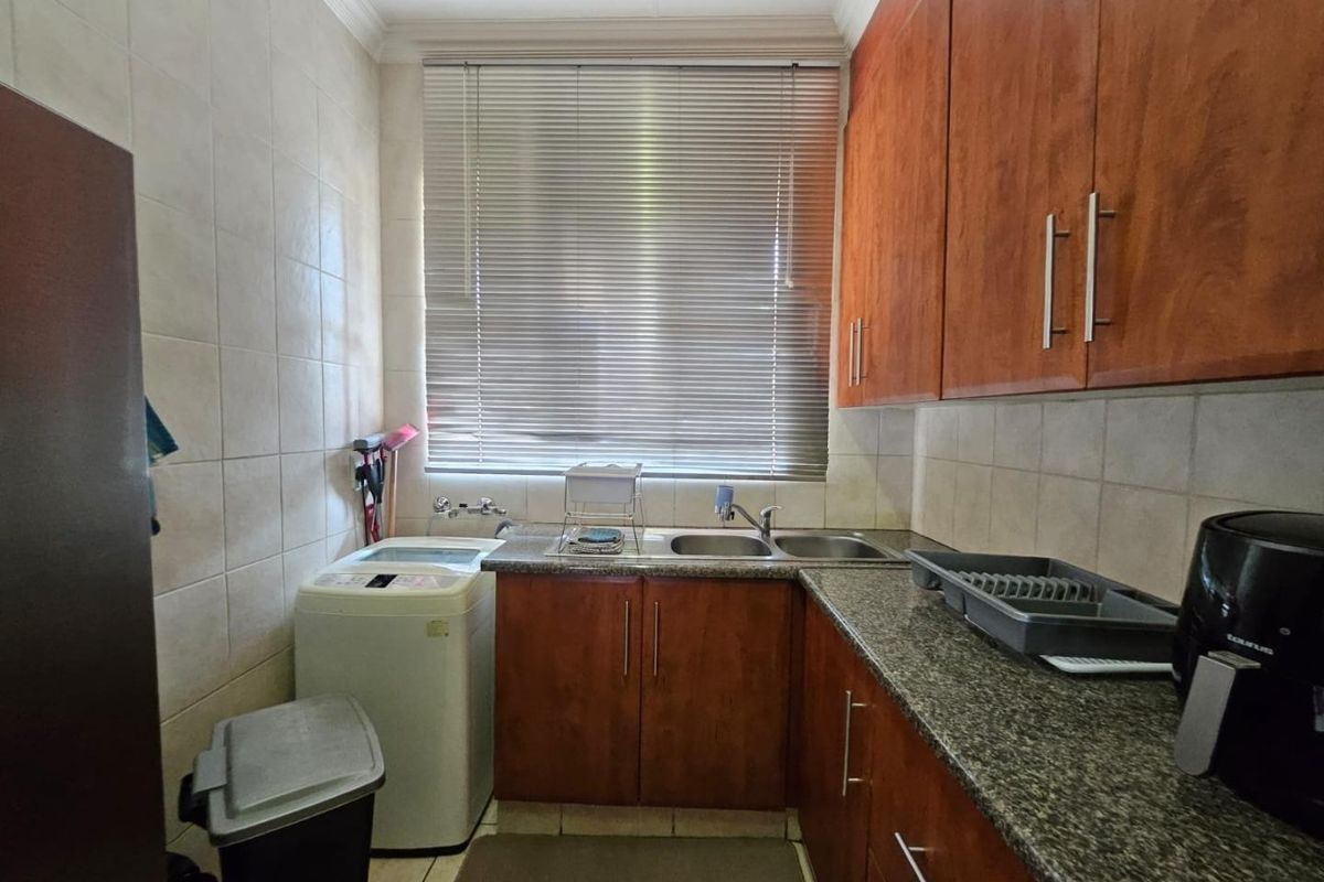 House For Sale in New Redruth, Alberton - Photo 4