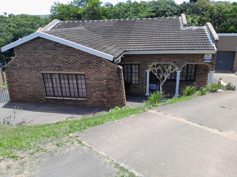 3 Bedroom House for sale in Silverglen - Photo 3