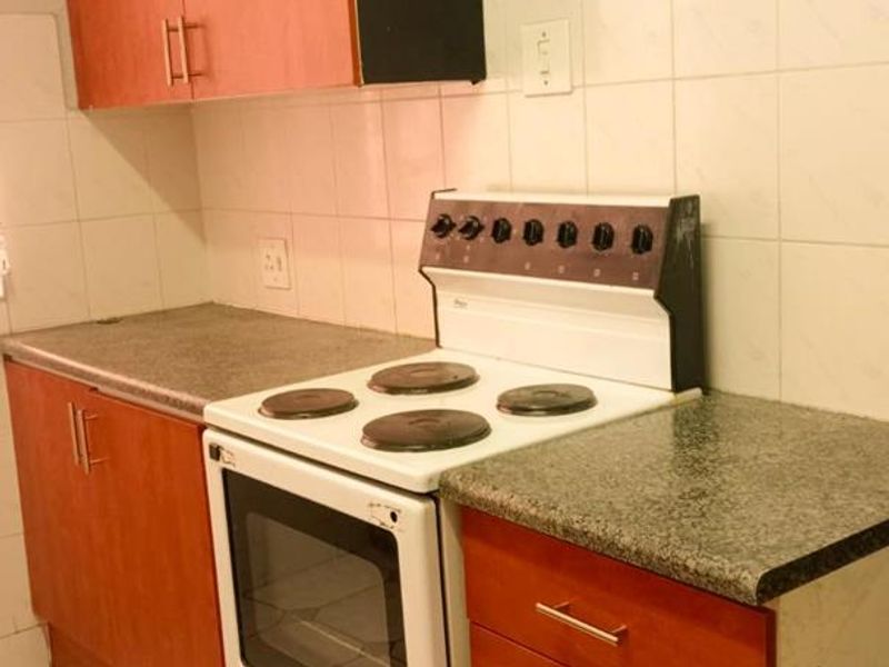 2 Bedroom Apartment In Edleen Ext 1 Kempton Park - Photo 3