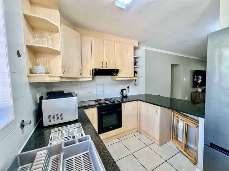 Charming and spacious apartment for sale - Photo 2