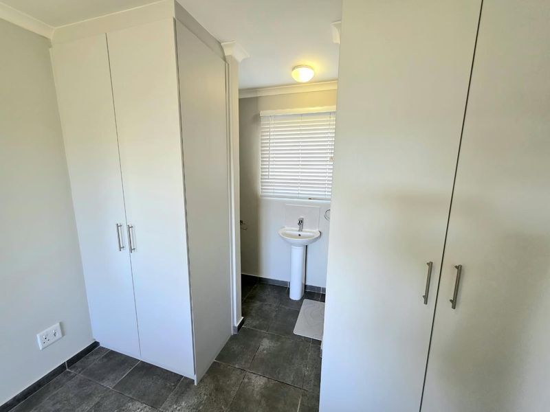 FURNISHED 3-BEDROOM TOWNHOUSE TO RENT IN HAASENDAL - Photo 9