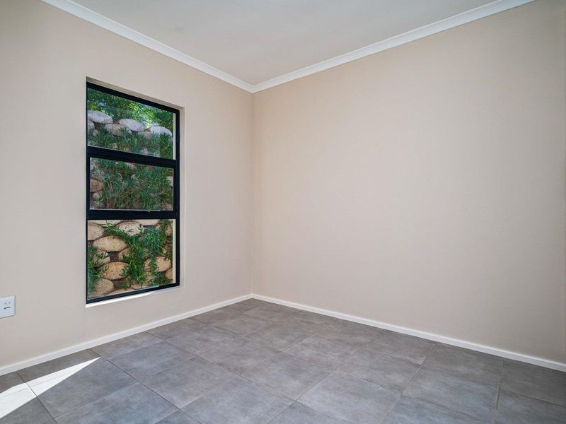 Kings Gate Estate 4 Bedroom Freestanding Home - Photo 8