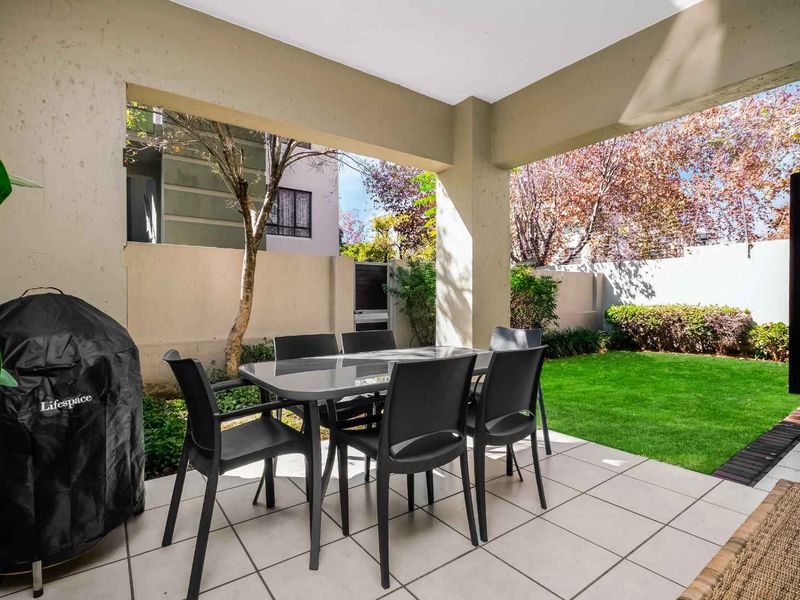 Lovely 1 Bedroom, 1 Bathroom Garden Apartment For Sale in Broadacres - Photo 8