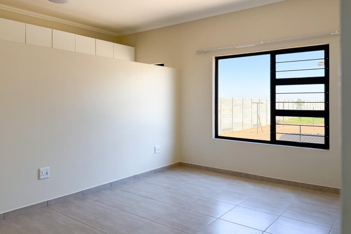 House for Sale in Osona Ext 4 - Photo 2