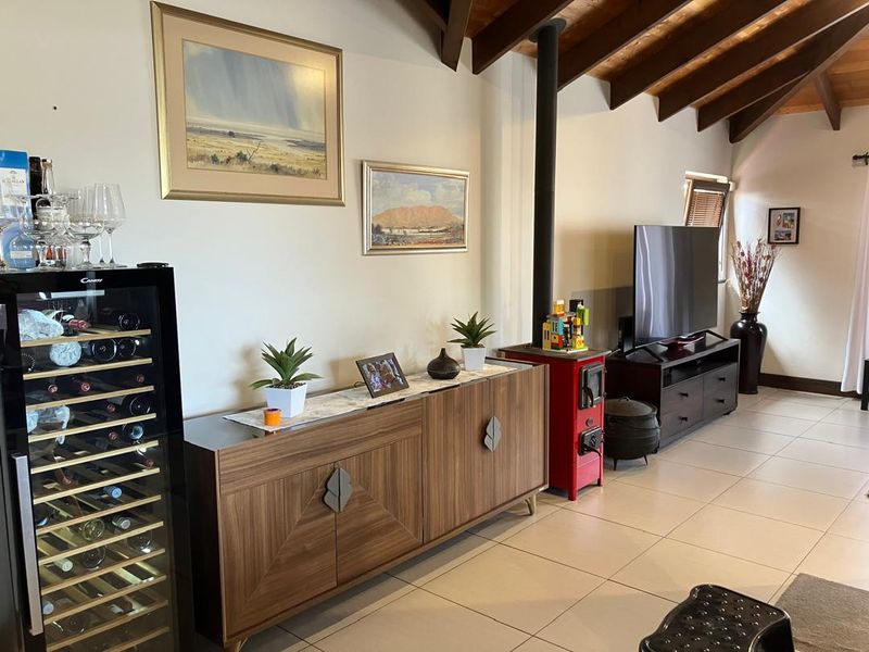 Charming 3-Bedroom Home in Cul-de-Sac - Photo 9