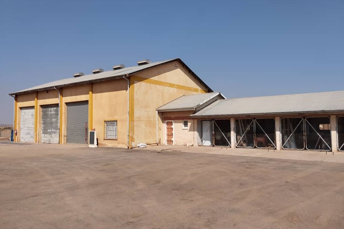 PERFECTLY LOCATED INDUSTRIAL ERF FOR SALE IN MARIENTAL – 2 OPTIONS!! - Photo 2