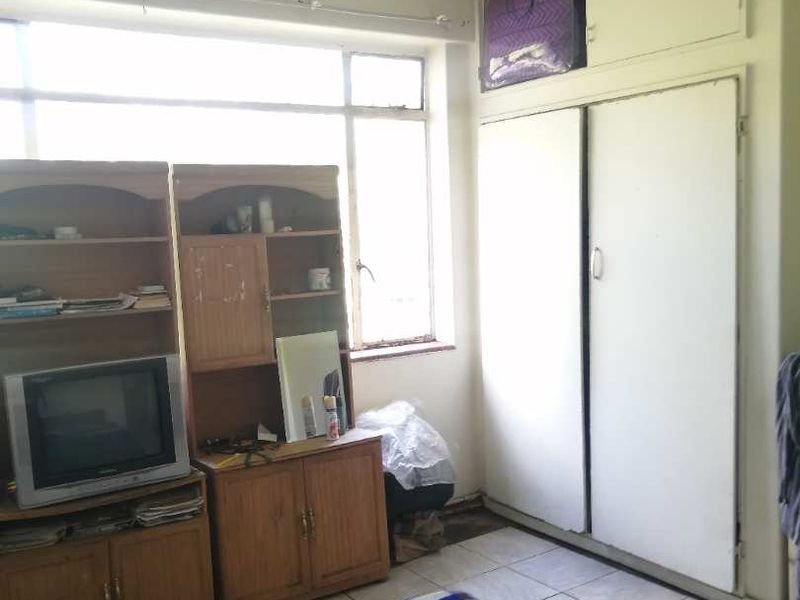 Transform this 1.5 Bedroom Apartment into Your Dream Home! - Photo 9