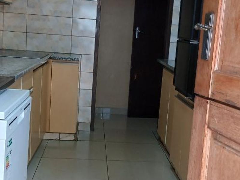 3 bedroom home for rent - Photo 8