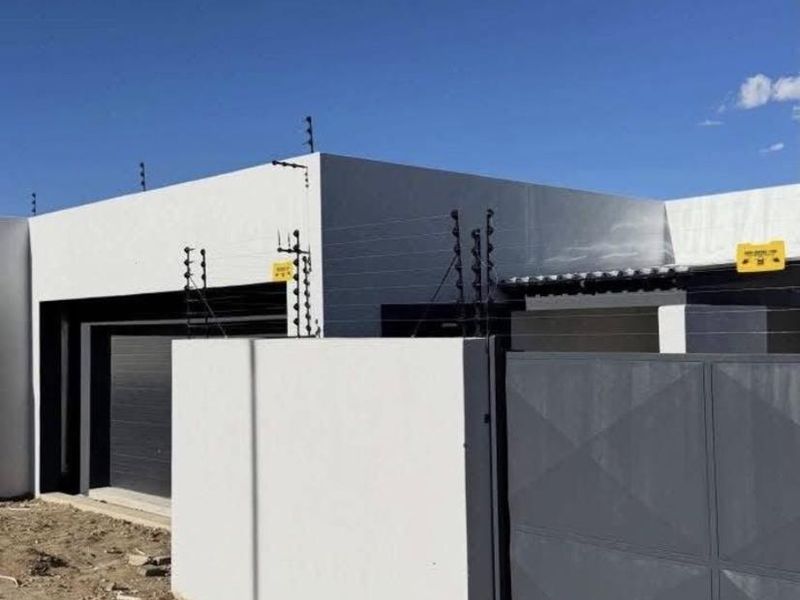 Three Bedroom Brand new house for sale In Khomasdal - Photo 1