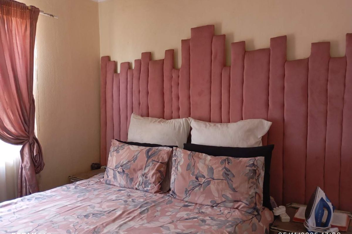 Upstairs Two Bedroom Unit in CBD - Photo 3