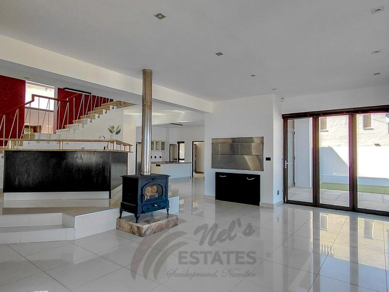 Exceptional Home For Sale in Riverside, Kramersdorf, Swakopmund - Photo 7