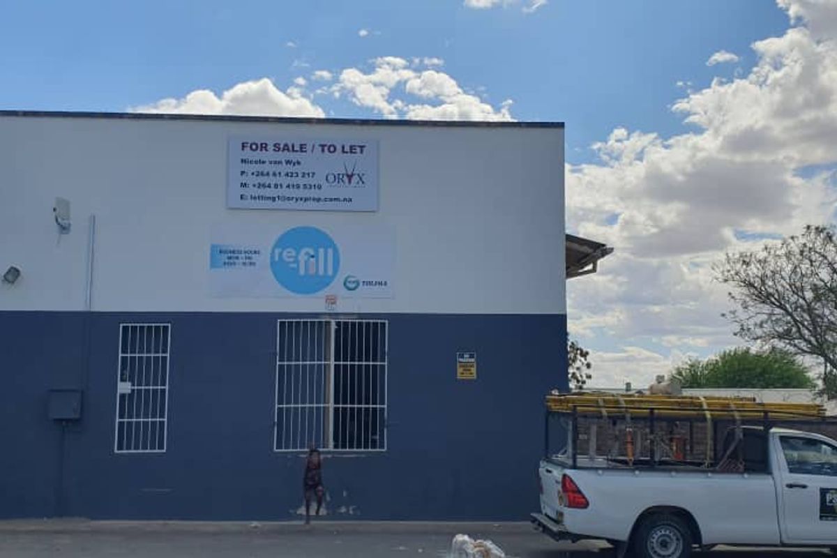 Warehouse with Storeroom - For Sale - Keetmanshoop - Photo 4