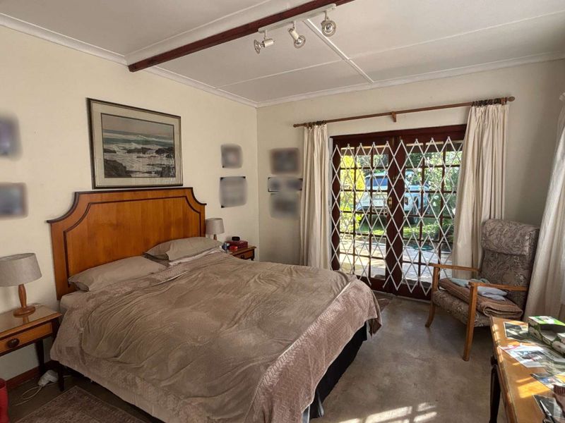 Charming 2-Bedroom House with Loft and Manicured Garden in Howick - Photo 3