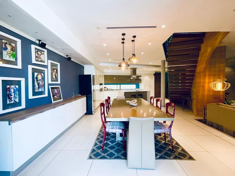 2 Bed Furnished Penthouse on Sandown - Photo 4