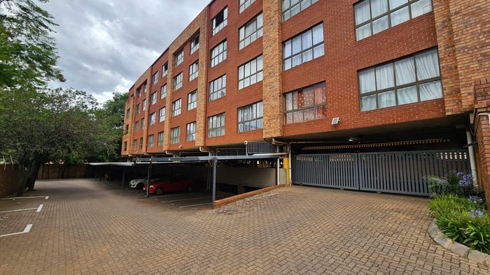 Property #2434171, Apartment Pending Sale in Hillcrest