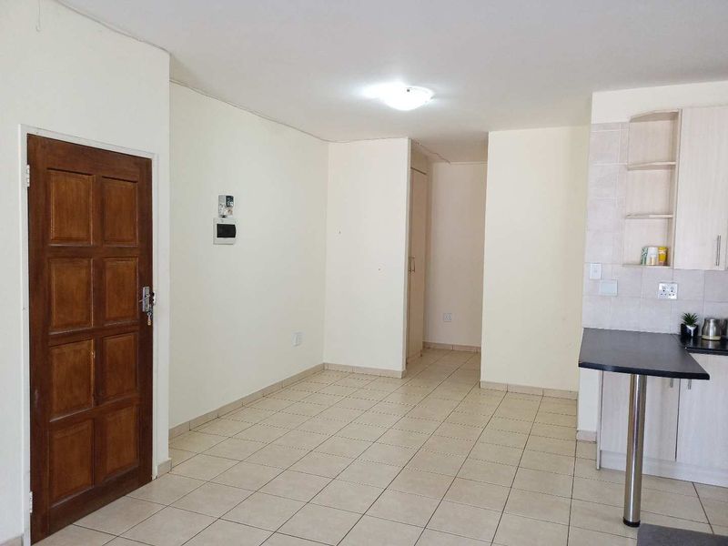 2 BEDROOM TOWNHOUSE FOR SALE IN NORKEM PARK EXT 2 - Photo 3