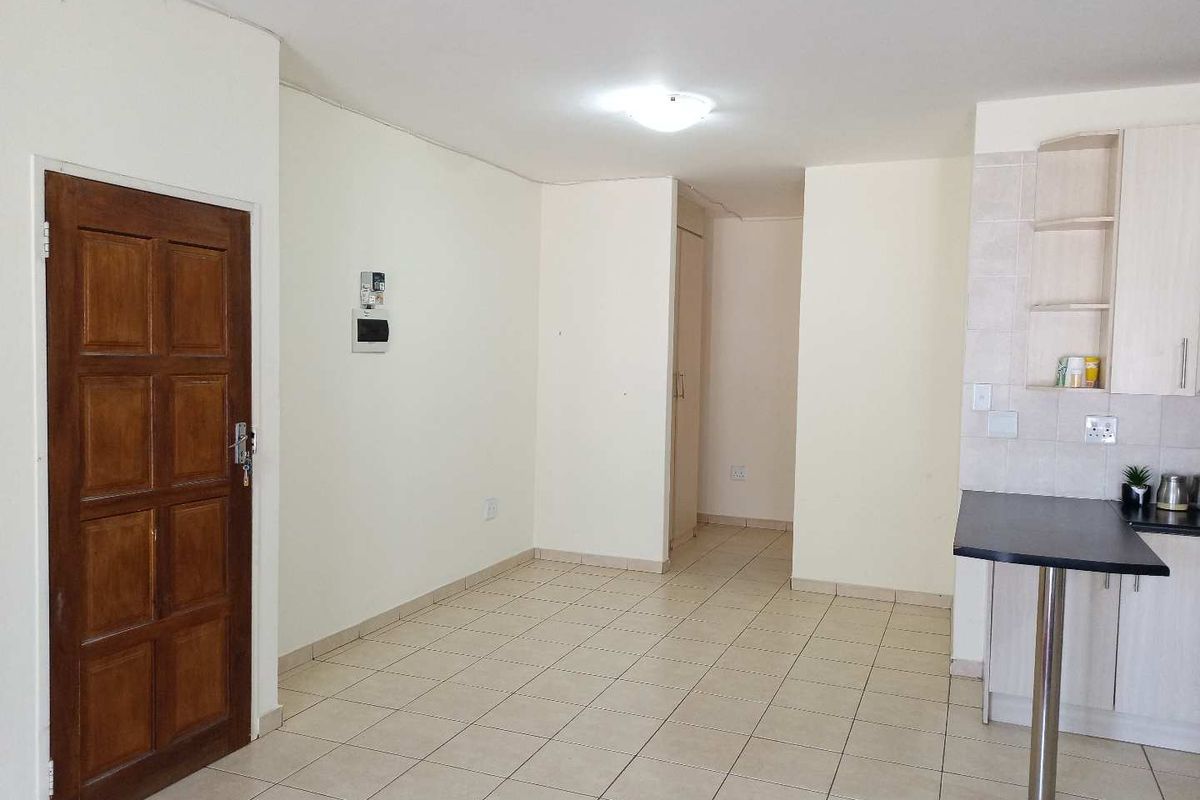 2 BEDROOM TOWNHOUSE FOR SALE IN NORKEM PARK EXT 2 - Photo 3