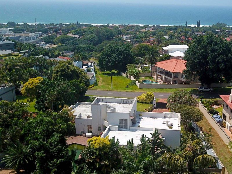 Renovator’s dream on large land in prime La Lucia with exceptional sea views - Photo 4