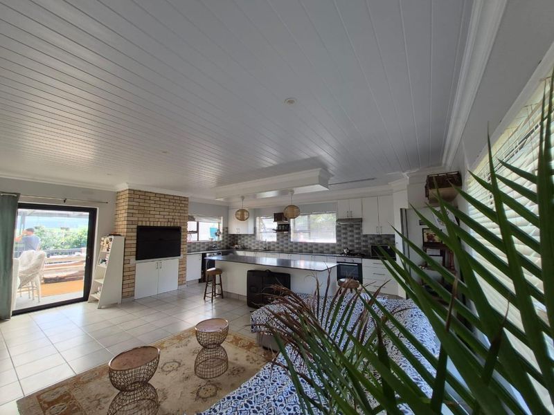 Charming Low-Maintenance 2-Bedroom Home in Fraaiuitsig, Groot Brak River - Photo 9