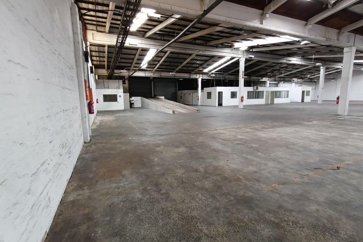 1639m2 | Prime Logistics Facility for Rent - Photo 5