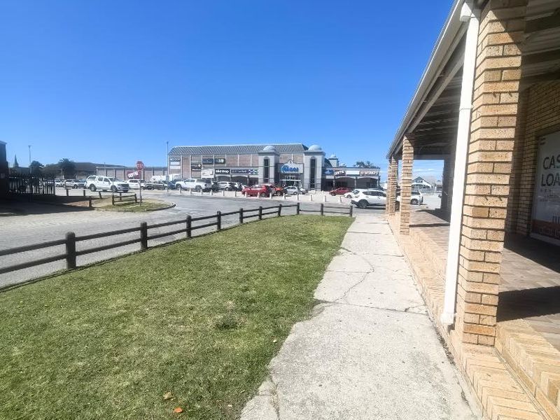 Retail Shop to let - Photo 3