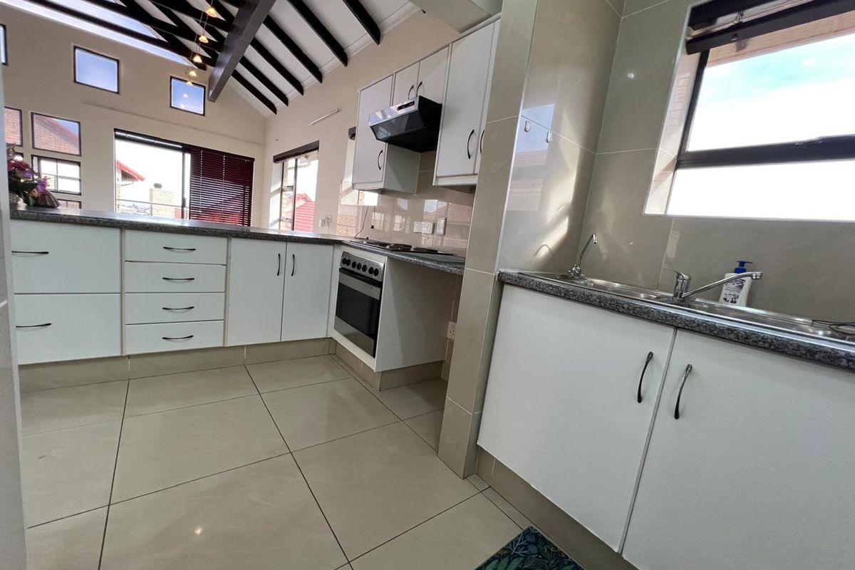 Low maintenance Townhouse in Seemeeupark - Photo 5