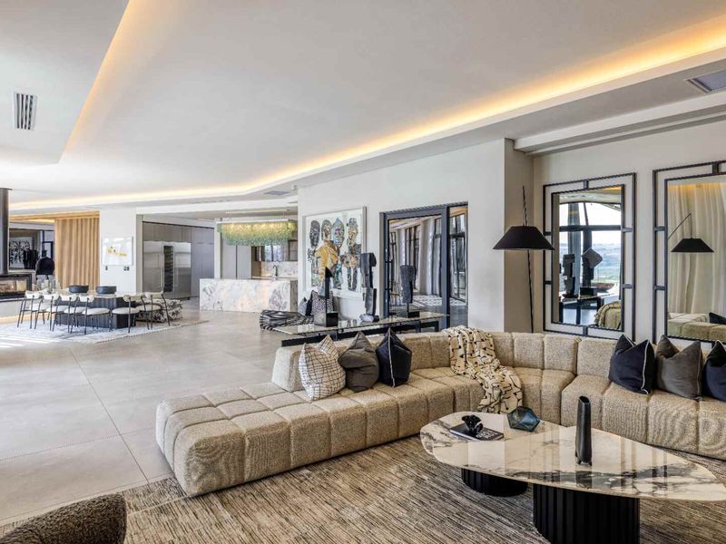 Exclusive Signature 6 Bedroom 6 Bathroom Penthouse for sale at Munyaka estate - Photo 2