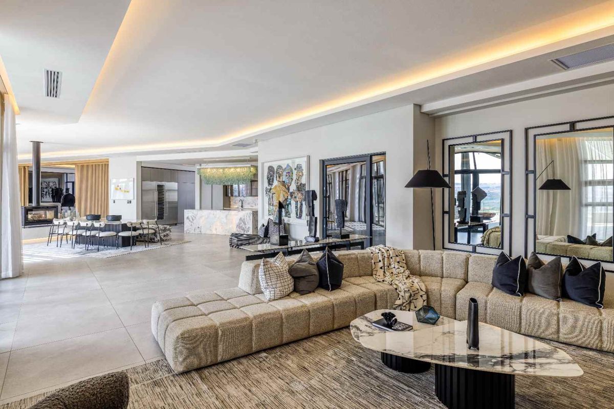 Exclusive Signature 6 Bedroom 6 Bathroom Penthouse for sale at Munyaka estate - Photo 2