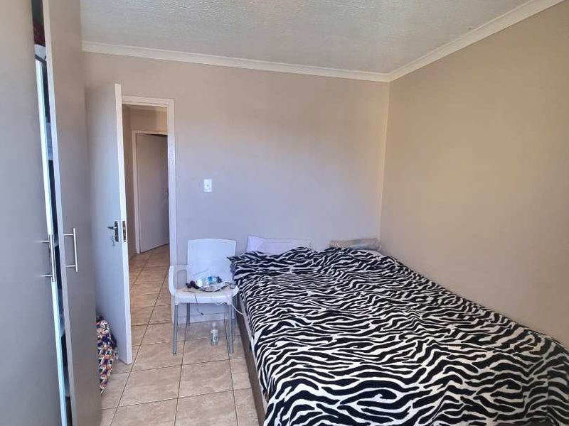 FLAT FOR SALE - Photo 7