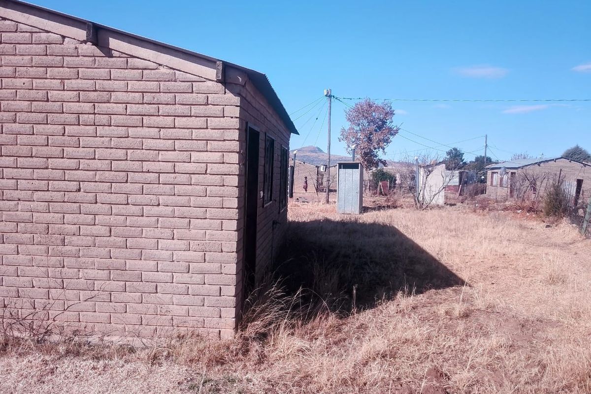 LOW COST HOUSE IN THABANCHU  MOKWENA EXT - Photo 3