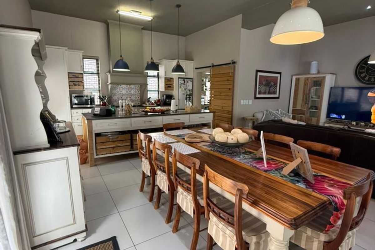 Klein Windhoek- For Sale- N$6 995 000 - Photo 5