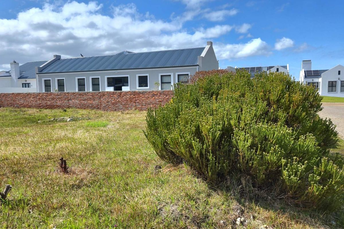 Prime Vacant Land in Franschekraal Villa Estate: Build Your Coastal Retreat Steps from the Beach - Photo 3